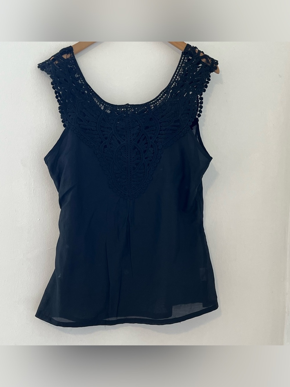Solitaire Navy Crochet silk/ cotton BlendYoke Sleeveless Camisole